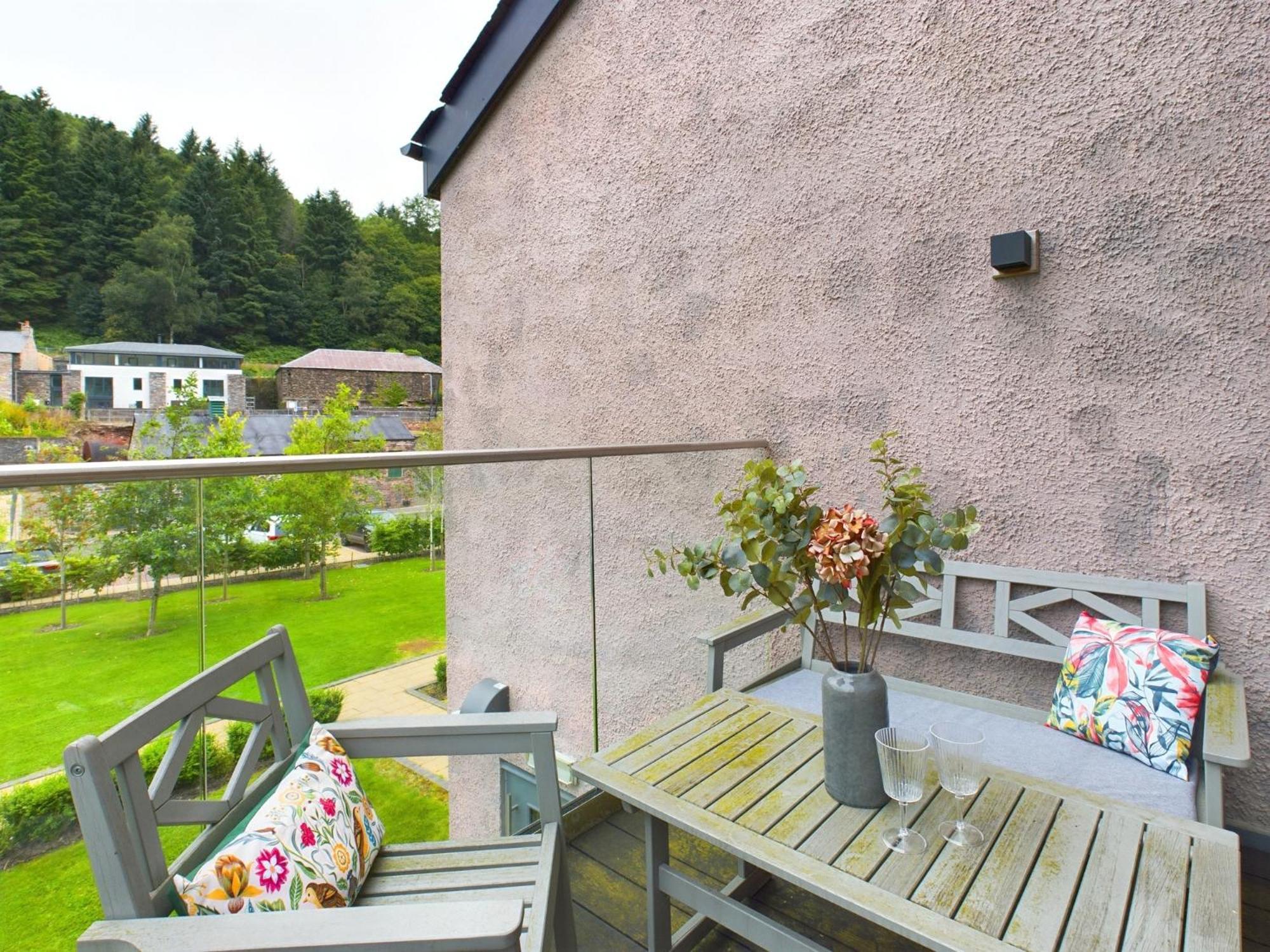 Wild Roses Serviced Apartments - Lake District Backbarrow Exterior photo