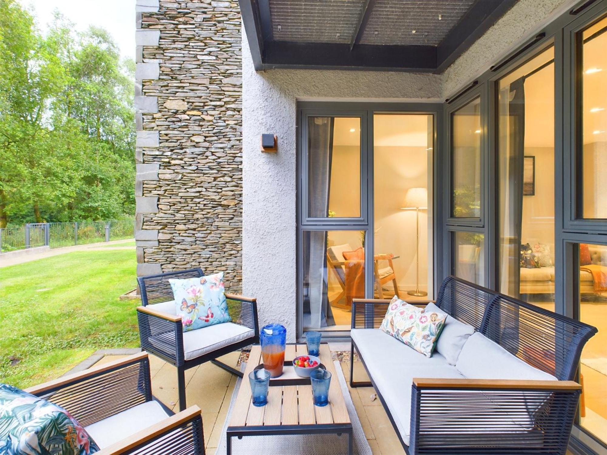 Wild Roses Serviced Apartments - Lake District Backbarrow Exterior photo